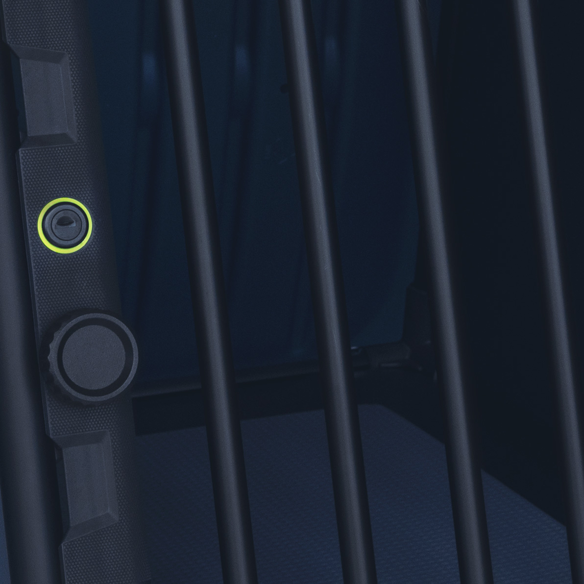 4pets PRO NOIR 2, Medium